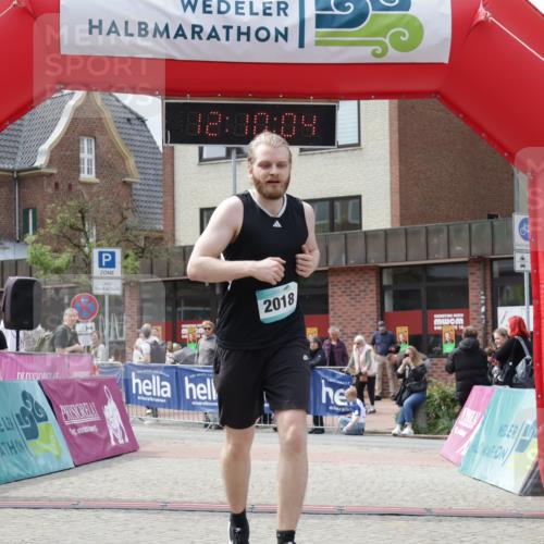 10.05.2026 - 8. Wedeler Halbmarathon Yannick Fuchs http://msf.ph/oto/9727027 10.05.2026 12:10:03 Ziel 2018 meine-sportfotos.de