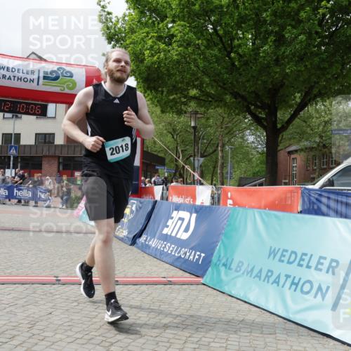 10.05.2026 - 8. Wedeler Halbmarathon Yannick Fuchs http://msf.ph/oto/9727057 10.05.2026 12:10:04 Ziel 2018 meine-sportfotos.de