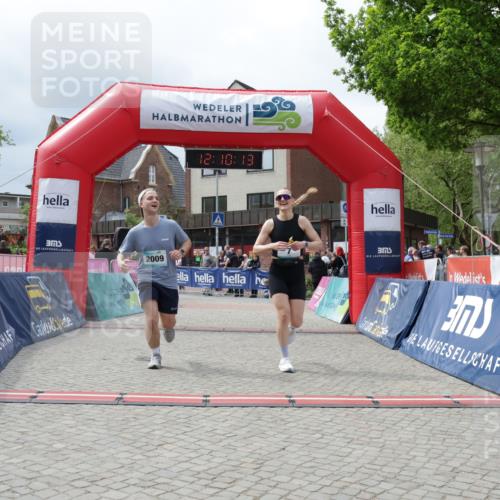 10.05.2026 - 8. Wedeler Halbmarathon Yannick Fuchs http://msf.ph/oto/9727140 10.05.2026 12:10:11 Ziel 7, 2009 meine-sportfotos.de