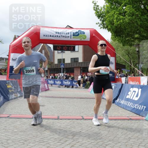 10.05.2026 - 8. Wedeler Halbmarathon Yannick Fuchs http://msf.ph/oto/9727158 10.05.2026 12:10:12 Ziel 7, 2009 meine-sportfotos.de