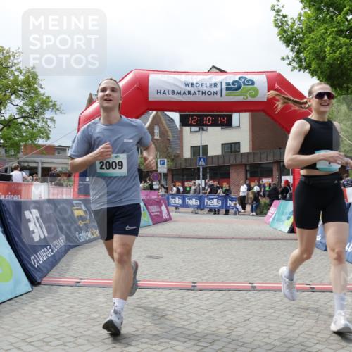 10.05.2026 - 8. Wedeler Halbmarathon Yannick Fuchs http://msf.ph/oto/9727163 10.05.2026 12:10:12 Ziel 7, 2009 meine-sportfotos.de