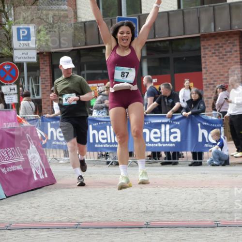 10.05.2026 - 8. Wedeler Halbmarathon Yannick Fuchs http://msf.ph/oto/9727198 10.05.2026 12:10:20 Ziel 87, 505 meine-sportfotos.de