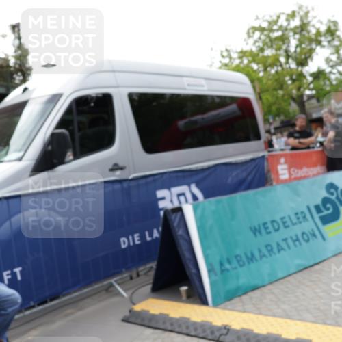 10.05.2026 - 8. Wedeler Halbmarathon Yannick Fuchs http://msf.ph/oto/9727292 10.05.2026 11:40:56 Ziel 957, 968, 2190 meine-sportfotos.de