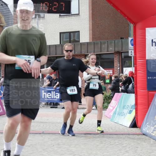 10.05.2026 - 8. Wedeler Halbmarathon Yannick Fuchs http://msf.ph/oto/9727294 10.05.2026 12:10:25 Ziel 79, 87, 183, 311, 505 meine-sportfotos.de
