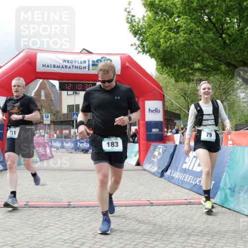10.05.2026 - 8. Wedeler Halbmarathon Yannick Fuchs http://msf.ph/oto/9727335 10.05.2026 12:10:28 Ziel 79, 183, 311, 505 meine-sportfotos.de
