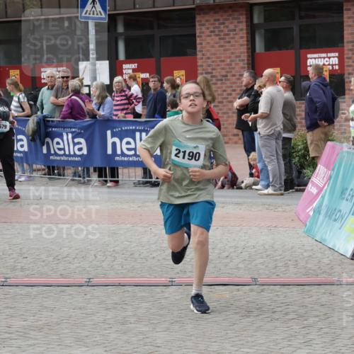 10.05.2026 - 8. Wedeler Halbmarathon Yannick Fuchs http://msf.ph/oto/9727341 10.05.2026 11:41:00 Ziel 679, 893, 968, 2190 meine-sportfotos.de