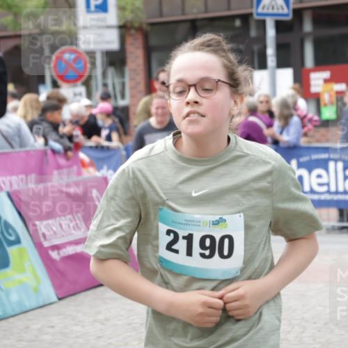 10.05.2026 - 8. Wedeler Halbmarathon Yannick Fuchs http://msf.ph/oto/9727366 10.05.2026 11:41:01 Ziel 679, 893, 968, 2190 meine-sportfotos.de