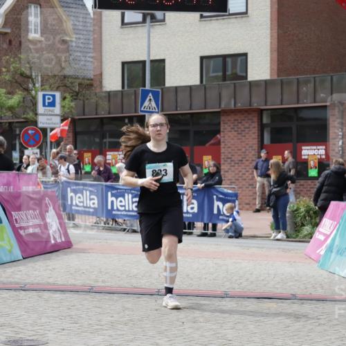 10.05.2026 - 8. Wedeler Halbmarathon Yannick Fuchs http://msf.ph/oto/9727397 10.05.2026 12:10:42 Ziel 516, 878 meine-sportfotos.de