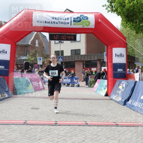 10.05.2026 - 8. Wedeler Halbmarathon Yannick Fuchs http://msf.ph/oto/9727420 10.05.2026 12:10:43 Ziel 516, 878 meine-sportfotos.de