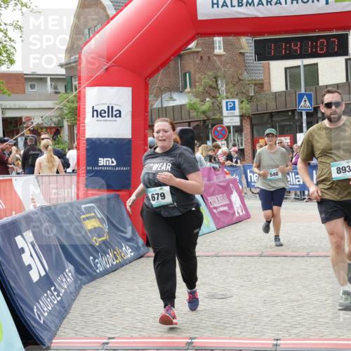10.05.2026 - 8. Wedeler Halbmarathon Yannick Fuchs http://msf.ph/oto/9727441 10.05.2026 11:41:05 Ziel 540, 679, 893, 1048, 2190 meine-sportfotos.de