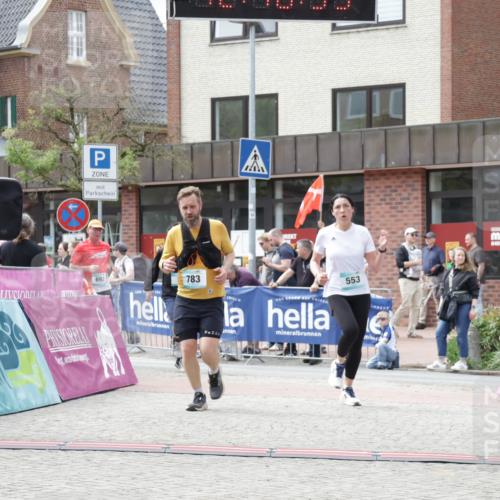 10.05.2026 - 8. Wedeler Halbmarathon Yannick Fuchs http://msf.ph/oto/9727518 10.05.2026 12:10:51 Ziel 8, 553, 692, 783, 878 meine-sportfotos.de