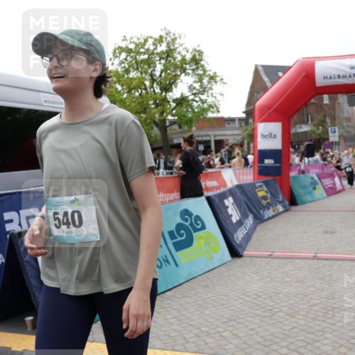10.05.2026 - 8. Wedeler Halbmarathon Yannick Fuchs http://msf.ph/oto/9727521 10.05.2026 11:41:09 Ziel 310, 540, 543, 658, 679, 770, 893, 1048 meine-sportfotos.de