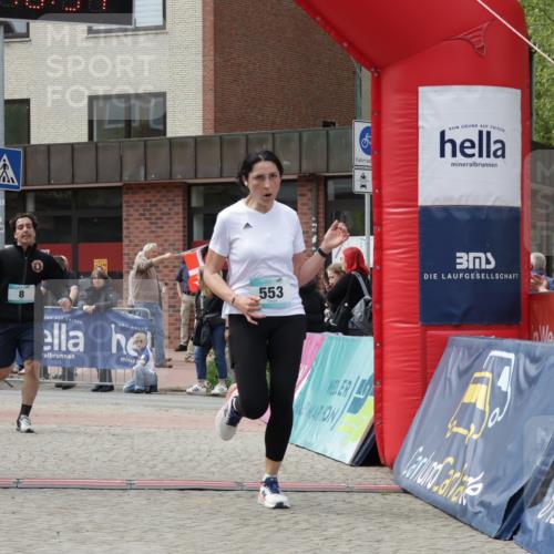 10.05.2026 - 8. Wedeler Halbmarathon Yannick Fuchs http://msf.ph/oto/9727523 10.05.2026 12:10:52 Ziel 8, 553, 692, 783, 878, 1026 meine-sportfotos.de