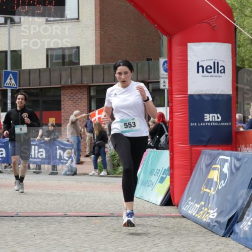 10.05.2026 - 8. Wedeler Halbmarathon Yannick Fuchs http://msf.ph/oto/9727527 10.05.2026 12:10:53 Ziel 8, 553, 692, 783, 1026 meine-sportfotos.de