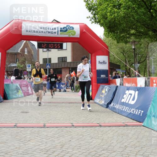 10.05.2026 - 8. Wedeler Halbmarathon Yannick Fuchs http://msf.ph/oto/9727536 10.05.2026 12:10:53 Ziel 8, 553, 692, 783, 1026 meine-sportfotos.de