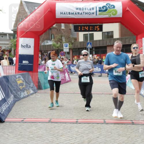 10.05.2026 - 8. Wedeler Halbmarathon Yannick Fuchs http://msf.ph/oto/9727579 10.05.2026 11:41:13 Ziel 153, 310, 543, 658, 770, 1048 meine-sportfotos.de