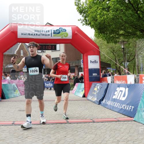 10.05.2026 - 8. Wedeler Halbmarathon Yannick Fuchs http://msf.ph/oto/9727632 10.05.2026 12:10:59 Ziel 8, 48, 200, 692, 1026 meine-sportfotos.de