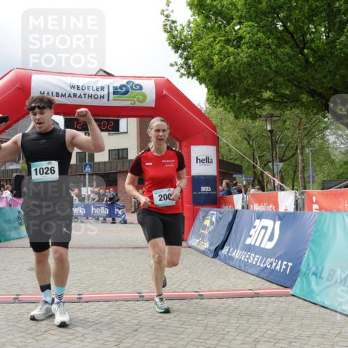 10.05.2026 - 8. Wedeler Halbmarathon Yannick Fuchs http://msf.ph/oto/9727637 10.05.2026 12:11:00 Ziel 8, 48, 200, 692, 1026 meine-sportfotos.de