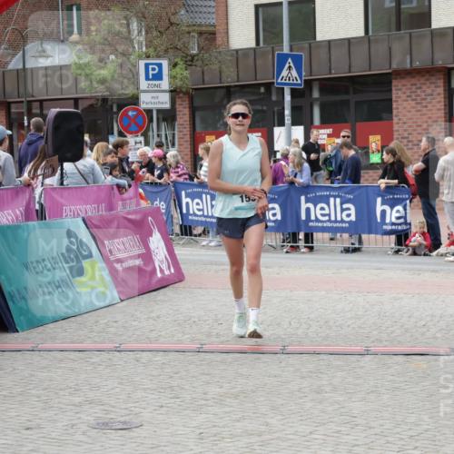 10.05.2026 - 8. Wedeler Halbmarathon Yannick Fuchs http://msf.ph/oto/9727651 10.05.2026 11:41:17 Ziel 54, 153, 310, 543, 658, 770 meine-sportfotos.de
