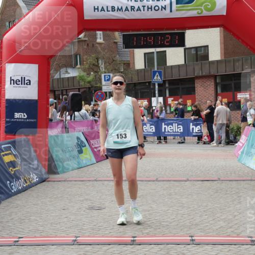 10.05.2026 - 8. Wedeler Halbmarathon Yannick Fuchs http://msf.ph/oto/9727674 10.05.2026 11:41:19 Ziel 54, 153 meine-sportfotos.de