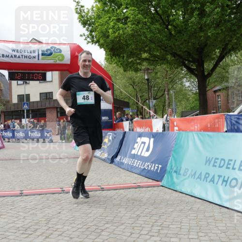 10.05.2026 - 8. Wedeler Halbmarathon Yannick Fuchs http://msf.ph/oto/9727734 10.05.2026 12:11:05 Ziel 48 meine-sportfotos.de