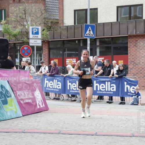 10.05.2026 - 8. Wedeler Halbmarathon Yannick Fuchs http://msf.ph/oto/9727745 10.05.2026 12:11:26 Ziel 226 meine-sportfotos.de