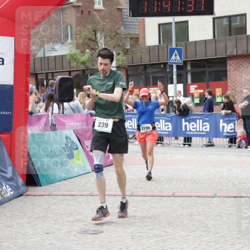10.05.2026 - 8. Wedeler Halbmarathon Yannick Fuchs http://msf.ph/oto/9727778 10.05.2026 11:41:35 Ziel 239, 812, 2196 meine-sportfotos.de
