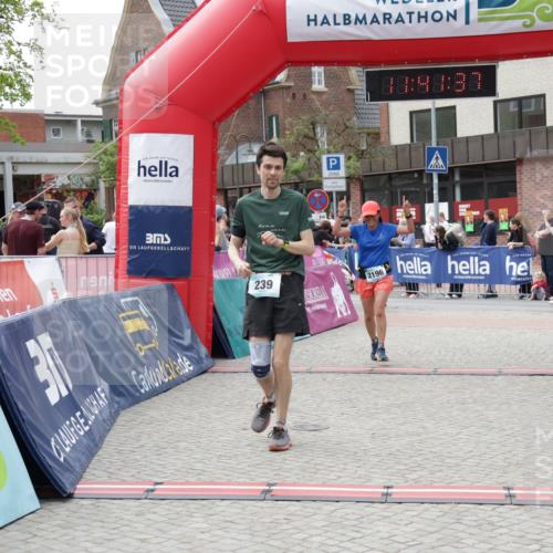 10.05.2026 - 8. Wedeler Halbmarathon Yannick Fuchs http://msf.ph/oto/9727797 10.05.2026 11:41:36 Ziel 239, 751, 812, 2196 meine-sportfotos.de