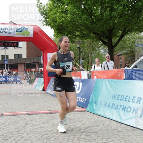 10.05.2026 - 8. Wedeler Halbmarathon Yannick Fuchs http://msf.ph/oto/9727798 10.05.2026 12:11:30 Ziel 226 meine-sportfotos.de