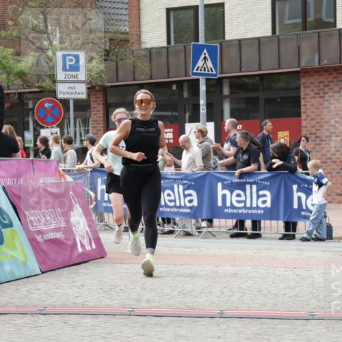10.05.2026 - 8. Wedeler Halbmarathon Yannick Fuchs http://msf.ph/oto/9727818 10.05.2026 12:11:55 Ziel 377, 429 meine-sportfotos.de