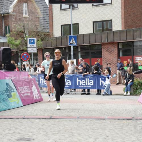 10.05.2026 - 8. Wedeler Halbmarathon Yannick Fuchs http://msf.ph/oto/9727837 10.05.2026 12:11:56 Ziel 377, 429 meine-sportfotos.de