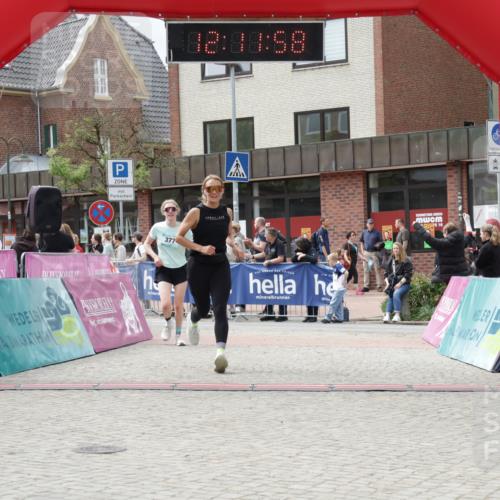 10.05.2026 - 8. Wedeler Halbmarathon Yannick Fuchs http://msf.ph/oto/9727847 10.05.2026 12:11:56 Ziel 377, 429 meine-sportfotos.de