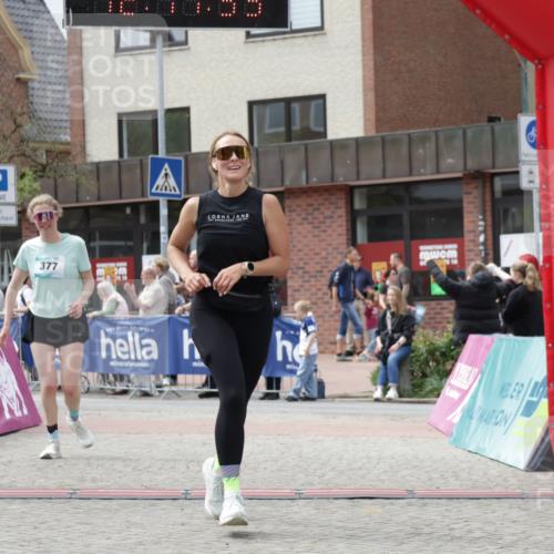 10.05.2026 - 8. Wedeler Halbmarathon Yannick Fuchs http://msf.ph/oto/9727863 10.05.2026 12:11:57 Ziel 377, 429 meine-sportfotos.de