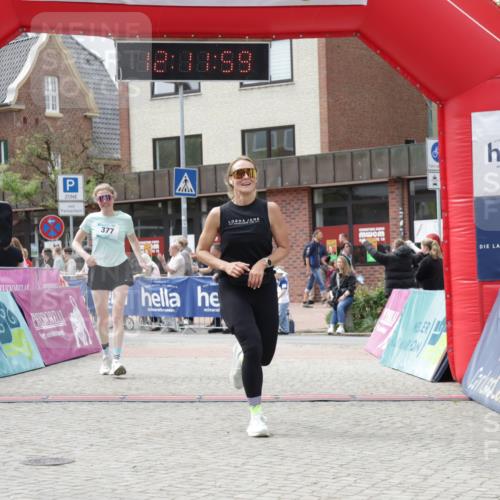 10.05.2026 - 8. Wedeler Halbmarathon Yannick Fuchs http://msf.ph/oto/9727868 10.05.2026 12:11:57 Ziel 377, 429 meine-sportfotos.de