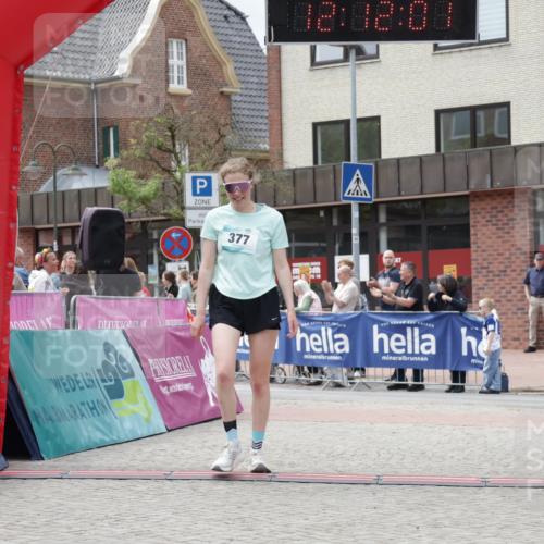 10.05.2026 - 8. Wedeler Halbmarathon Yannick Fuchs http://msf.ph/oto/9727879 10.05.2026 12:11:59 Ziel 377, 429 meine-sportfotos.de