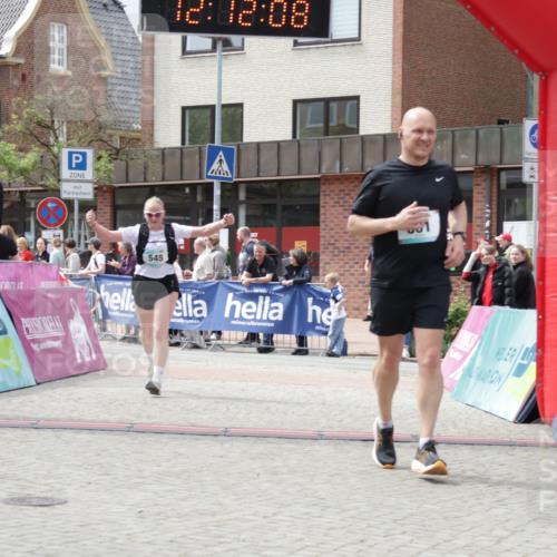 10.05.2026 - 8. Wedeler Halbmarathon Yannick Fuchs http://msf.ph/oto/9727944 10.05.2026 12:12:06 Ziel 149, 545, 601 meine-sportfotos.de
