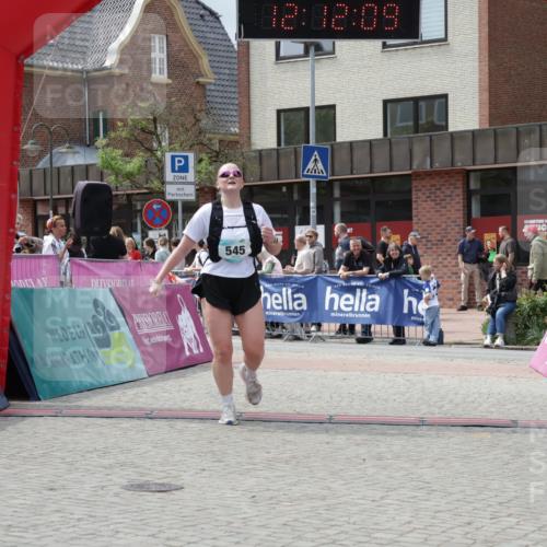 10.05.2026 - 8. Wedeler Halbmarathon Yannick Fuchs http://msf.ph/oto/9727964 10.05.2026 12:12:07 Ziel 149, 545, 601 meine-sportfotos.de