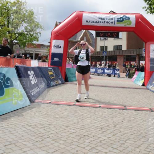 10.05.2026 - 8. Wedeler Halbmarathon Yannick Fuchs http://msf.ph/oto/9727998 10.05.2026 12:12:10 Ziel 149, 545, 601 meine-sportfotos.de