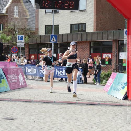 10.05.2026 - 8. Wedeler Halbmarathon Yannick Fuchs http://msf.ph/oto/9728129 10.05.2026 12:12:26 Ziel 323, 372 meine-sportfotos.de