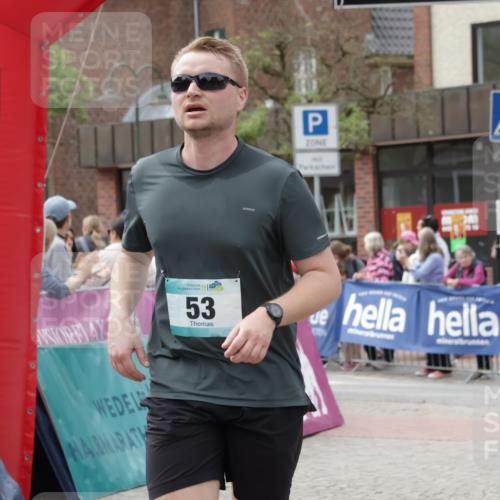 10.05.2026 - 8. Wedeler Halbmarathon Yannick Fuchs http://msf.ph/oto/9728161 10.05.2026 11:42:08 Ziel 53 meine-sportfotos.de