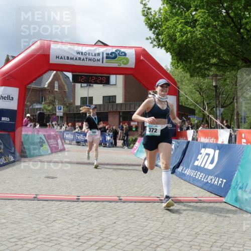 10.05.2026 - 8. Wedeler Halbmarathon Yannick Fuchs http://msf.ph/oto/9728173 10.05.2026 12:12:28 Ziel 372 meine-sportfotos.de