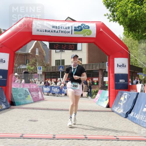 10.05.2026 - 8. Wedeler Halbmarathon Yannick Fuchs http://msf.ph/oto/9728190 10.05.2026 12:12:29 Ziel 372 meine-sportfotos.de