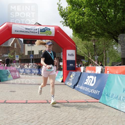 10.05.2026 - 8. Wedeler Halbmarathon Yannick Fuchs http://msf.ph/oto/9728205 10.05.2026 12:12:29 Ziel 372 meine-sportfotos.de