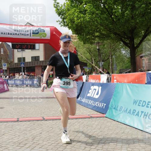 10.05.2026 - 8. Wedeler Halbmarathon Yannick Fuchs http://msf.ph/oto/9728220 10.05.2026 12:12:30 Ziel 372 meine-sportfotos.de