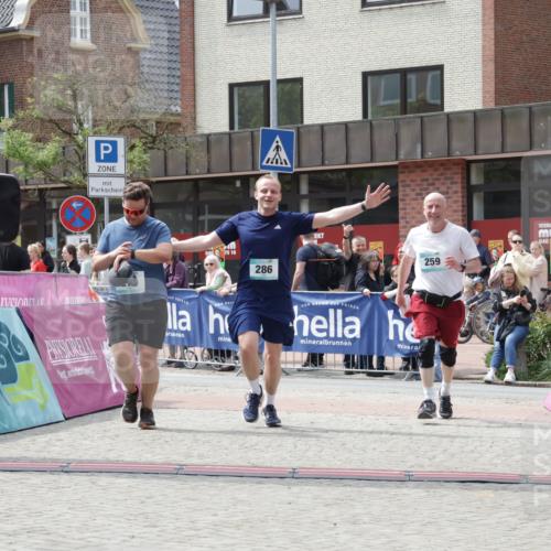 10.05.2026 - 8. Wedeler Halbmarathon Yannick Fuchs http://msf.ph/oto/9728243 10.05.2026 12:12:59 Ziel 259, 274, 286 meine-sportfotos.de