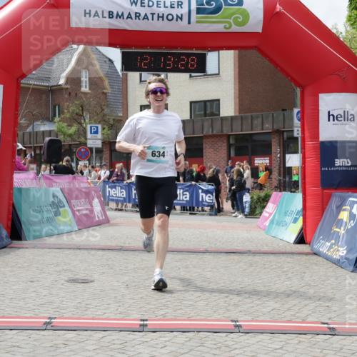 10.05.2026 - 8. Wedeler Halbmarathon Yannick Fuchs http://msf.ph/oto/9728451 10.05.2026 12:13:26 Ziel 634, 734 meine-sportfotos.de