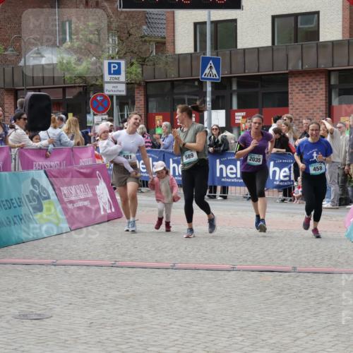 10.05.2026 - 8. Wedeler Halbmarathon Yannick Fuchs http://msf.ph/oto/9728453 10.05.2026 11:42:38 Ziel 458, 581, 589, 2035 meine-sportfotos.de