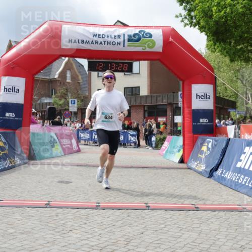10.05.2026 - 8. Wedeler Halbmarathon Yannick Fuchs http://msf.ph/oto/9728456 10.05.2026 12:13:26 Ziel 634, 734 meine-sportfotos.de