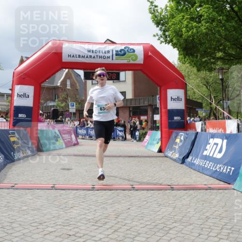 10.05.2026 - 8. Wedeler Halbmarathon Yannick Fuchs http://msf.ph/oto/9728462 10.05.2026 12:13:26 Ziel 634, 734 meine-sportfotos.de