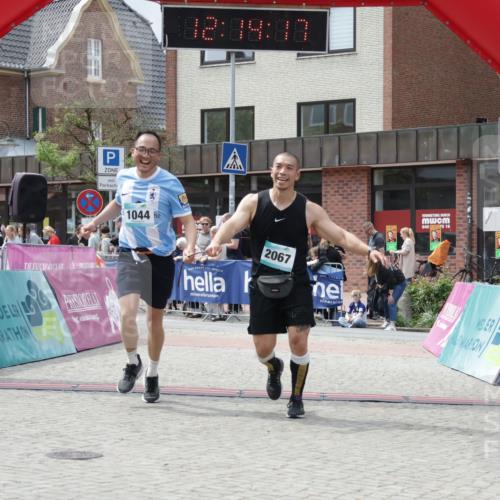 10.05.2026 - 8. Wedeler Halbmarathon Yannick Fuchs http://msf.ph/oto/9728856 10.05.2026 12:14:15 Ziel 1044, 2067 meine-sportfotos.de
